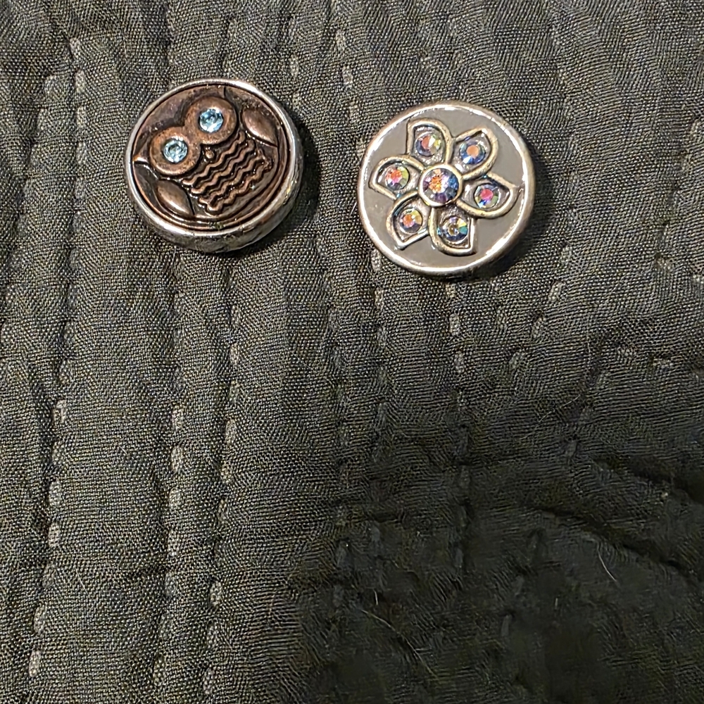 SALE 🏴󠁧󠁢󠁳󠁣󠁴󠁿 Assorted Snap Jewelry Set with Bracelets and Charms - Picture 7 of 15